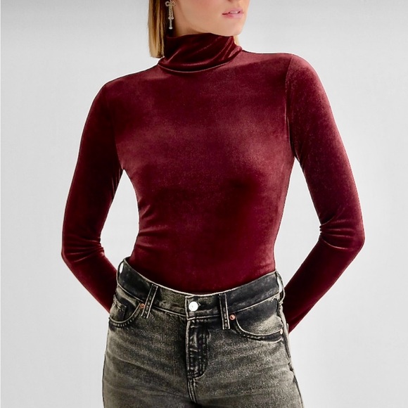 Velvet Bodysuit - Picture 2 of 5